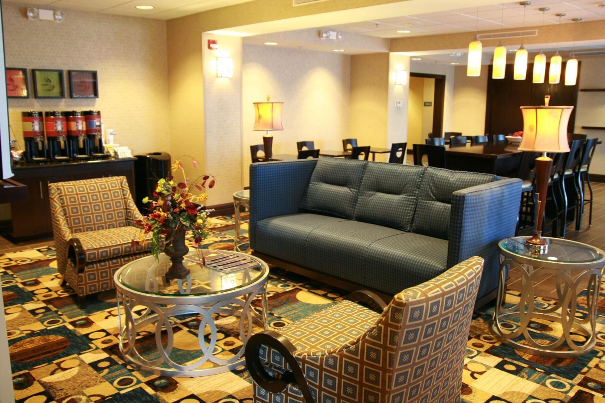 Hampton Inn Topeka Exteriör bild